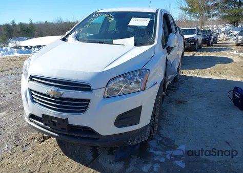 2015 Chevrolet Trax 1Ls z USA, uszkodzony, nr VIN KL7CJKSB5FB078756